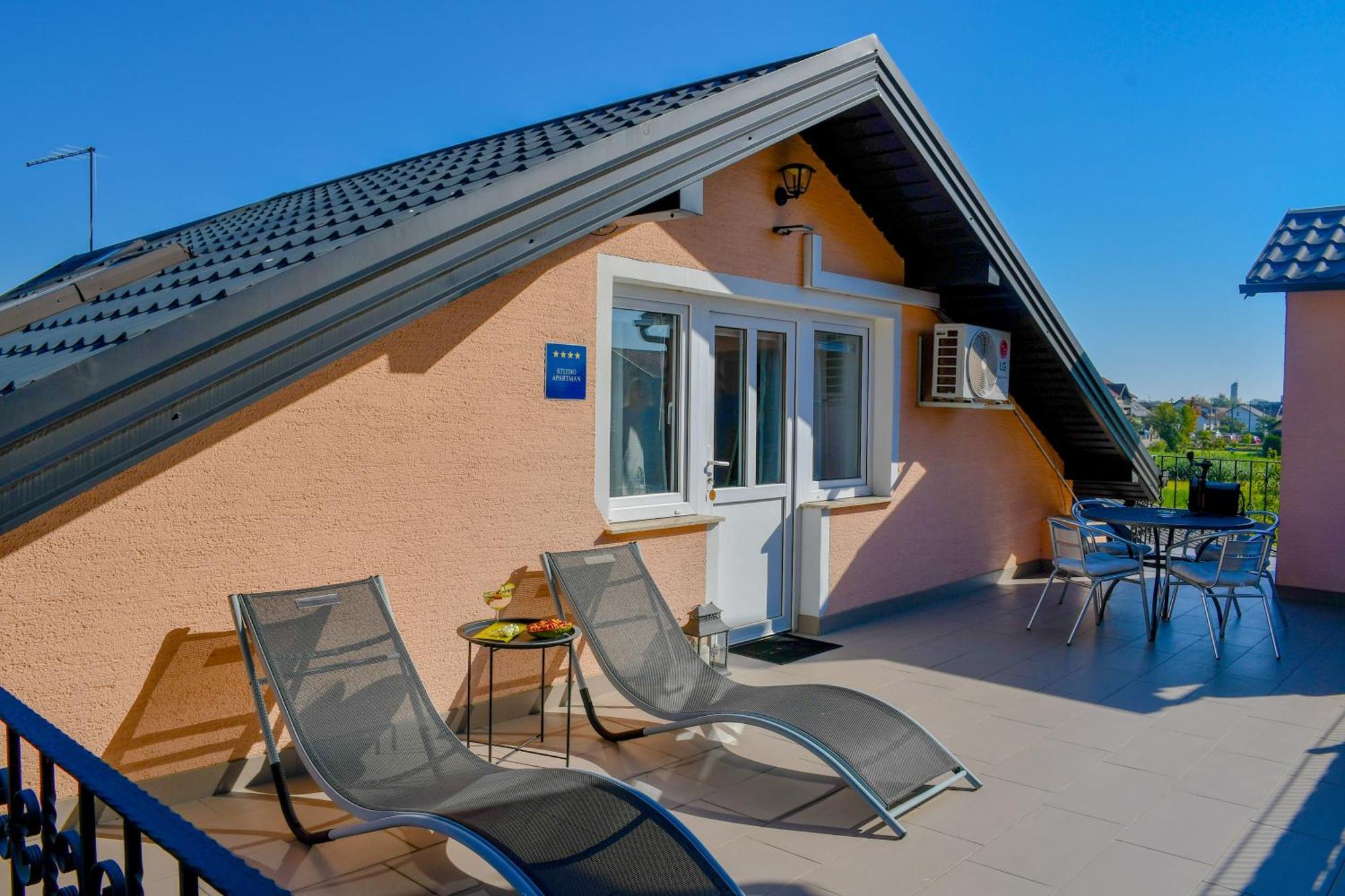 Studio Apartment Oaza Sisak Extérieur photo